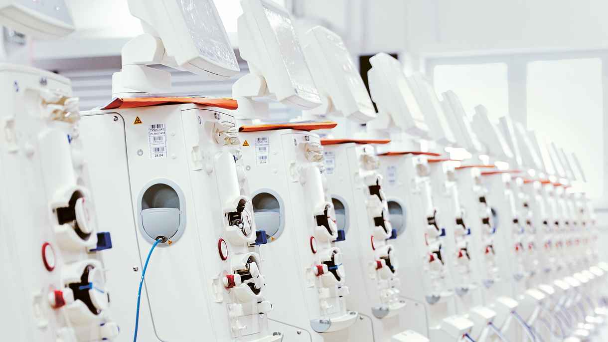 Ряд діалізних апаратів серії 6008 від Fresenius Medical Care 